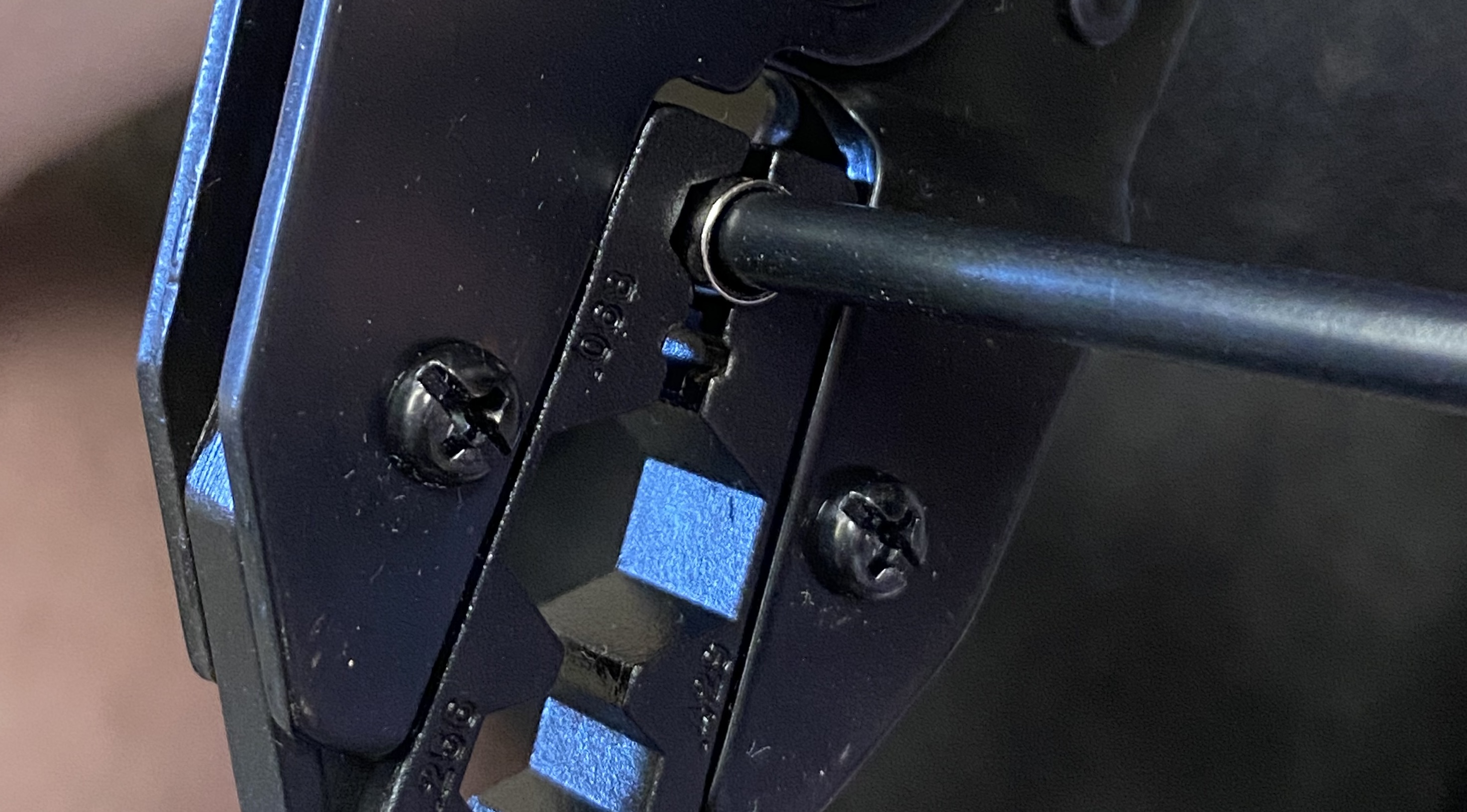 13_CrimpedCollar.jpeg